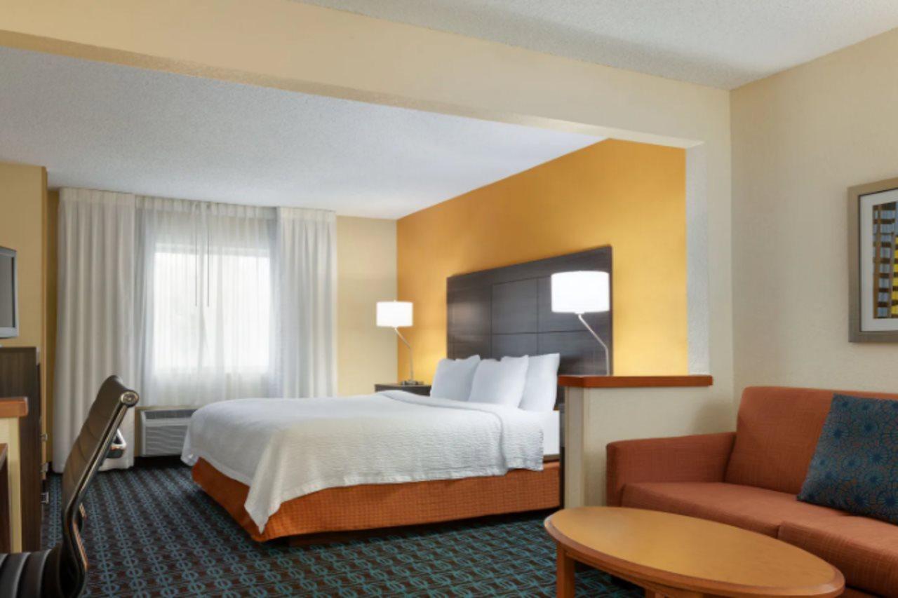 Baymont By Wyndham Tulsa Hotel Exterior photo