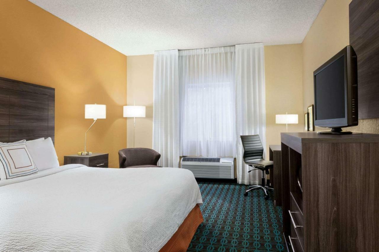 Baymont By Wyndham Tulsa Hotel Exterior photo