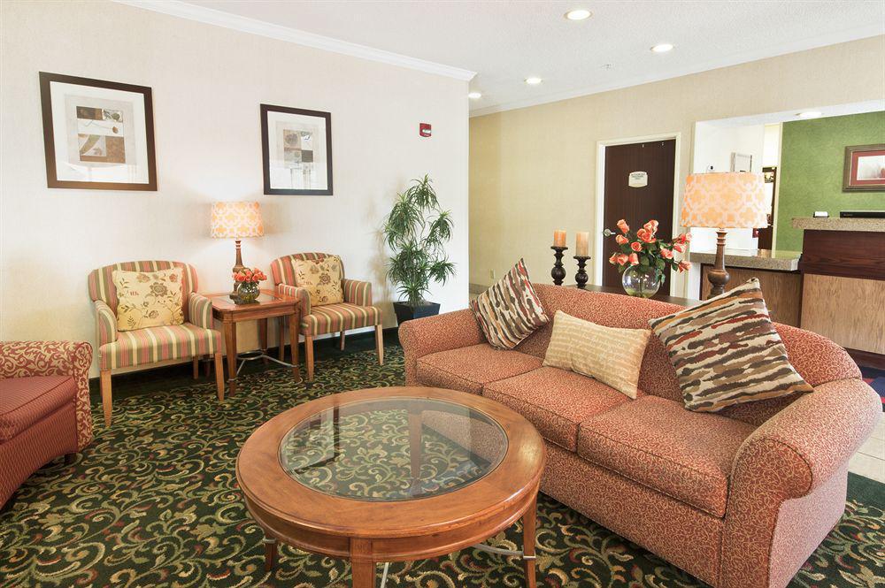 Baymont By Wyndham Tulsa Hotel Exterior photo